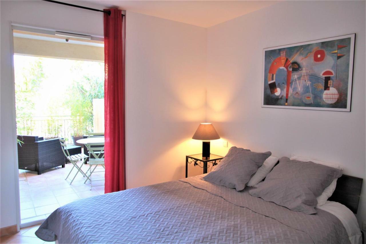 Apartamento Les Soleiades La Londe-les-Maures Exterior foto